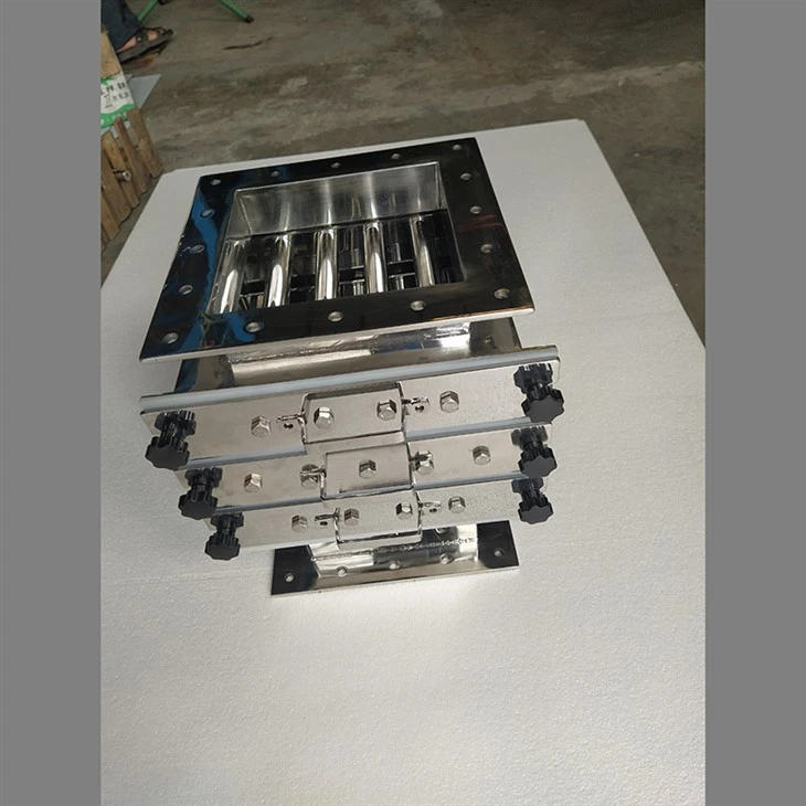 Máy tách từ phế liệu